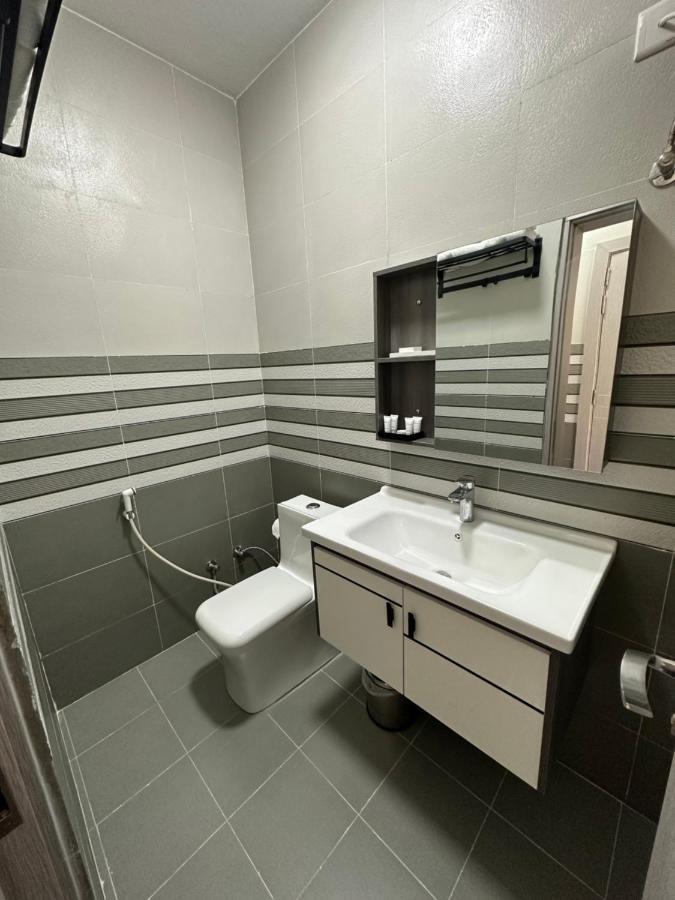 Blue Rose Hotel Al Amarat Exterior photo